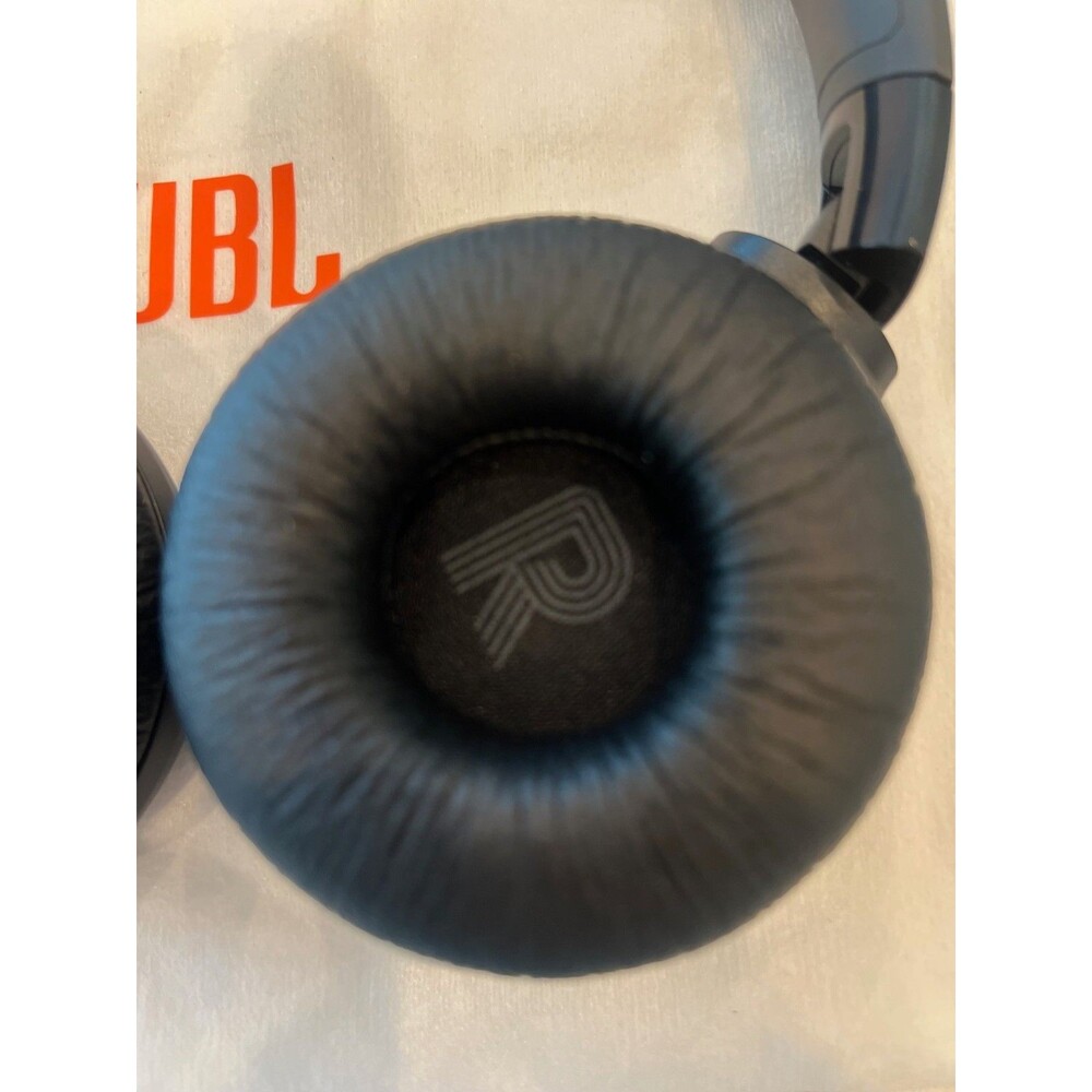 JBL Tune 520BT Wireless Bluetooth On-Ear Headphones With Built-In Microphone NEW - Picture 5 of 12